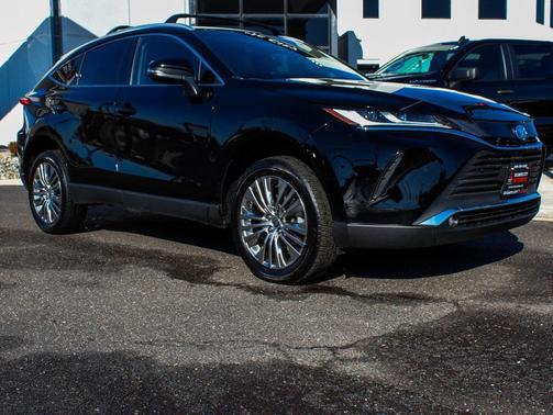 2023 Toyota Venza XLE