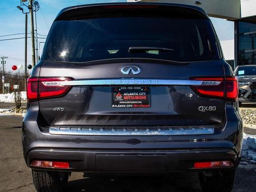 2024 INFINITI QX80 Luxe