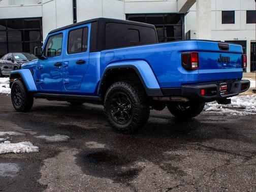 2022 Jeep Gladiator Willys 4x4
