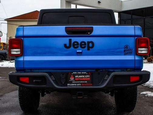 2022 Jeep Gladiator Willys 4x4