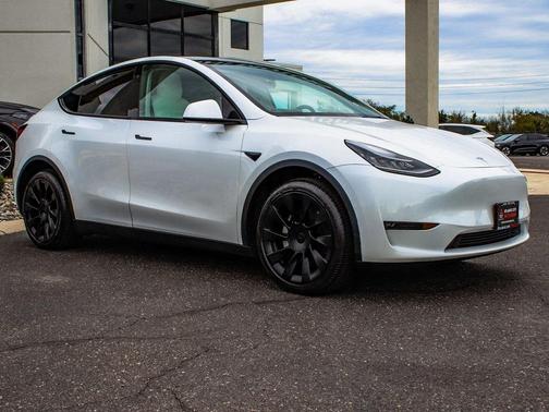 2021 Tesla Model Y Long Range Dual Motor All-Wheel Drive