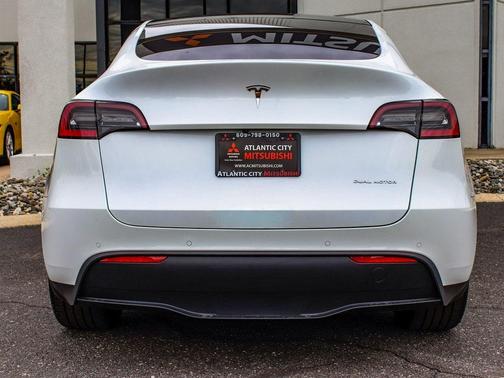 2021 Tesla Model Y Long Range Dual Motor All-Wheel Drive