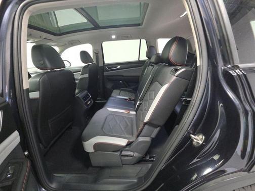 2024 Volkswagen Atlas 2.0T SE w/Technology 4MOTION