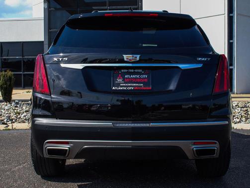 Stellar Black Metallic 2023 Cadillac XT5 Premium Luxury