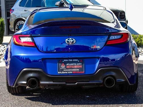 2024 Toyota GR86 Premium