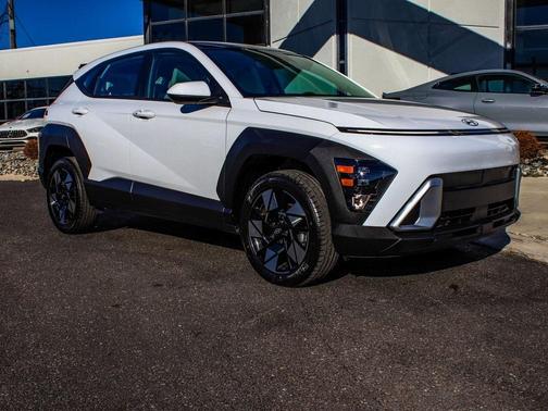 2024 Hyundai KONA SE