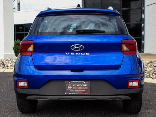 2022 Hyundai VENUE Limited