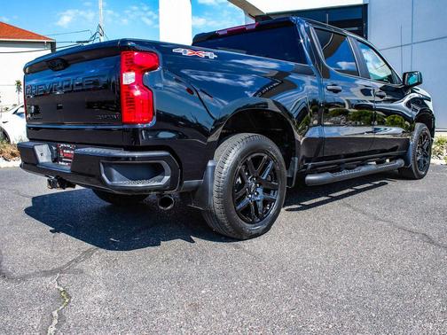 Black 2024 Chevrolet Silverado 1500 Custom