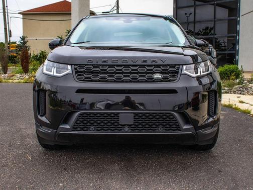 Santorini Black Metallic 2023 Land Rover Discovery Sport S