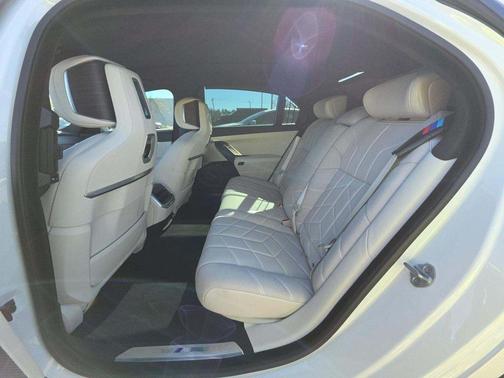 2023 BMW i7 xDrive60