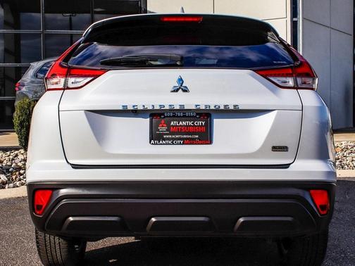 2024 Mitsubishi Eclipse Cross LE