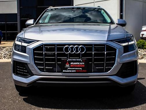 2022 Audi Q8 55 Premium Plus