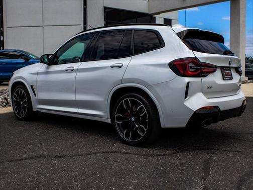 2023 BMW X3 M40i