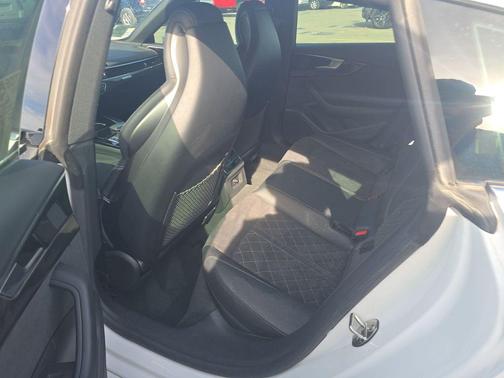 Ibis White 2022 Audi S5 Premium TFSI quattro Tiptronic