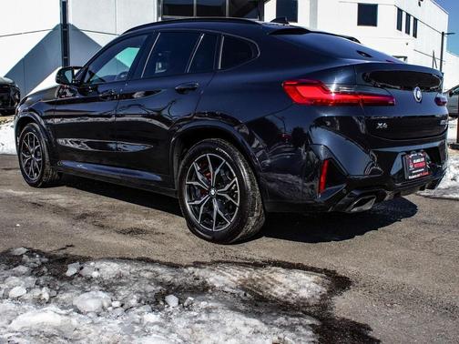 2023 BMW X4 M40i