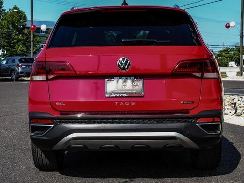2024 Volkswagen Taos 1.5T SEL