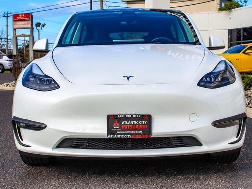 2022 Tesla Model Y Long Range Dual Motor All-Wheel Drive