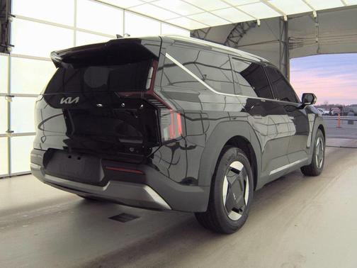 2025 Kia EV9 Wind
