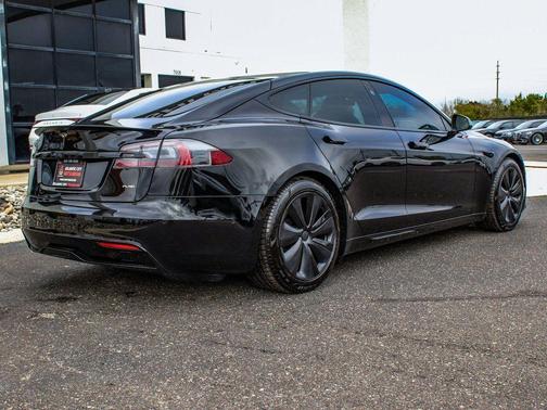 2021 Tesla Model S Plaid