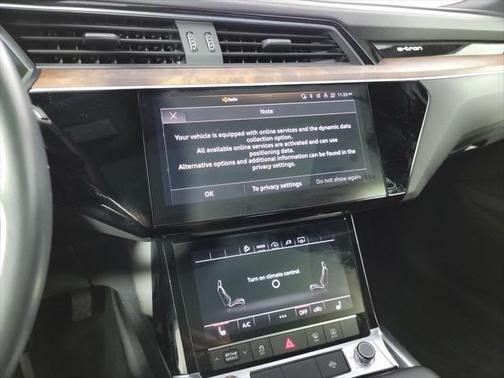 2022 Audi e-tron Premium