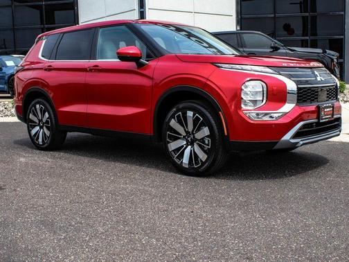 Red Diamond 2025 Mitsubishi Outlander SE S-AWC