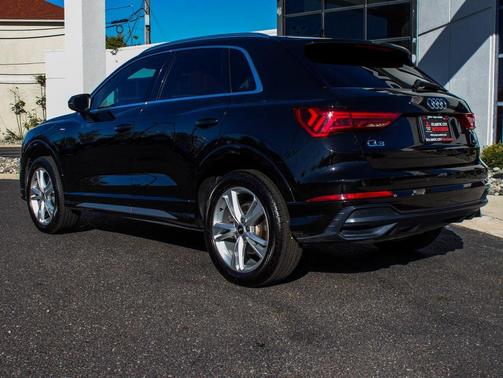 2021 Audi Q3 45 S line Premium