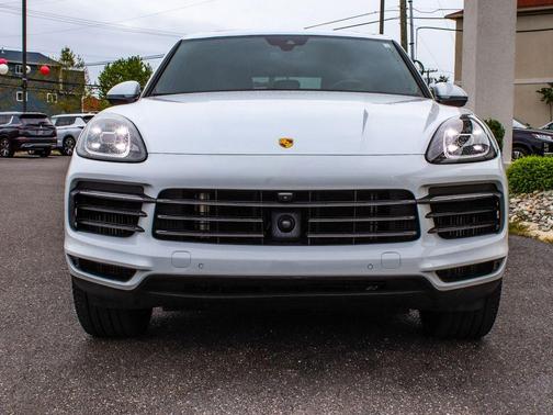 White 2023 Porsche Cayenne Cayenne