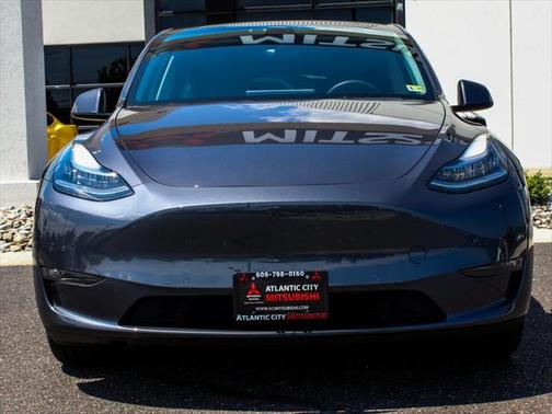 2022 Tesla Model Y Long Range Dual Motor All-Wheel Drive