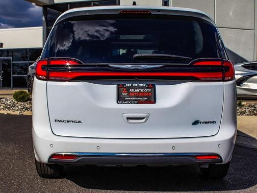 2023 Chrysler Pacifica Hybrid Limited
