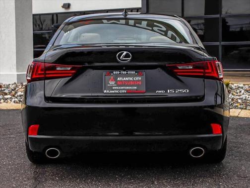 2015 Lexus IS 250 Crafted Line