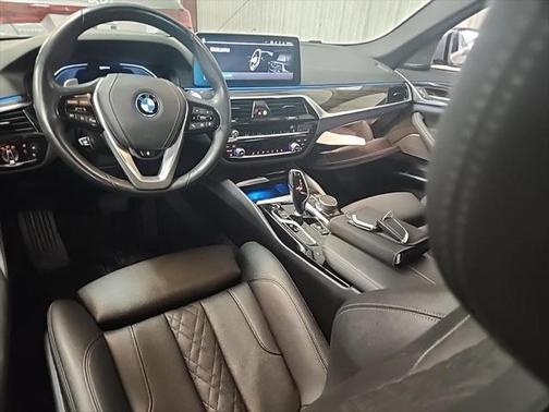 2023 BMW 530e Base