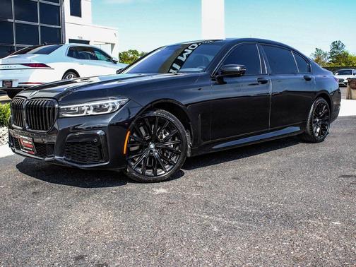 2021 BMW 750 i xDrive