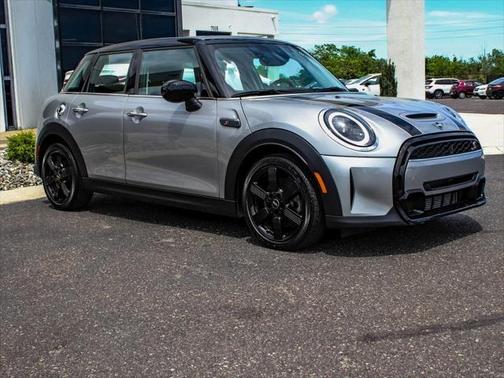 2024 MINI Hardtop Cooper S
