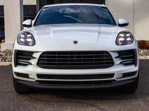 2020 Porsche Macan Base