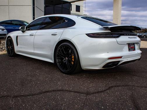 2021 Porsche Panamera Turbo S Executive