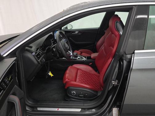 2023 Audi S5 Premium Plus TFSI quattro Tiptronic