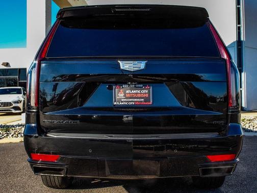 2022 Cadillac Escalade ESV Sport Platinum