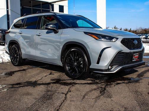 2025 Toyota Highlander XSE