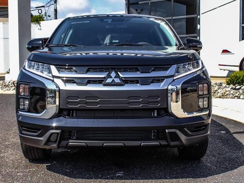 2025 Mitsubishi Outlander Sport SE
