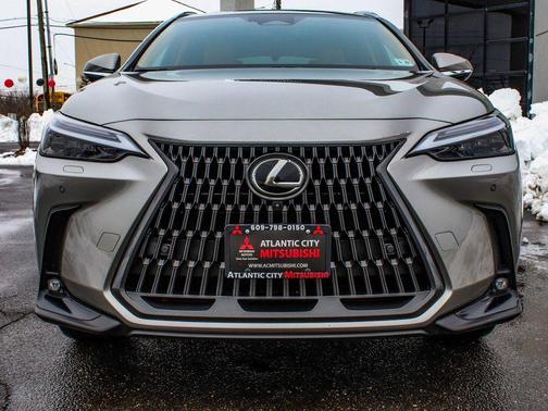 2024 Lexus NX 450h+ Luxury