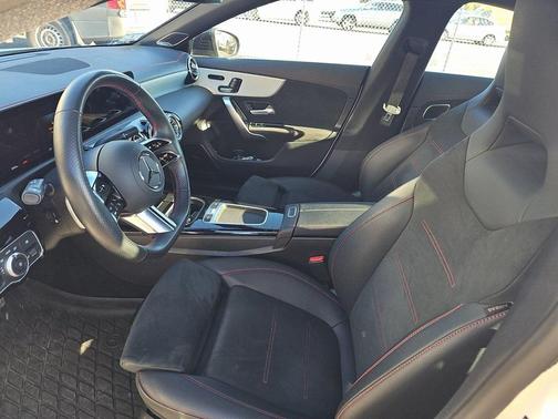 2025 Mercedes-Benz CLA 250 4MATIC