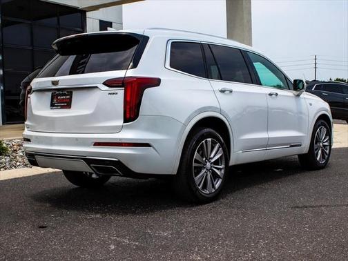 2022 Cadillac XT6 Premium Luxury AWD
