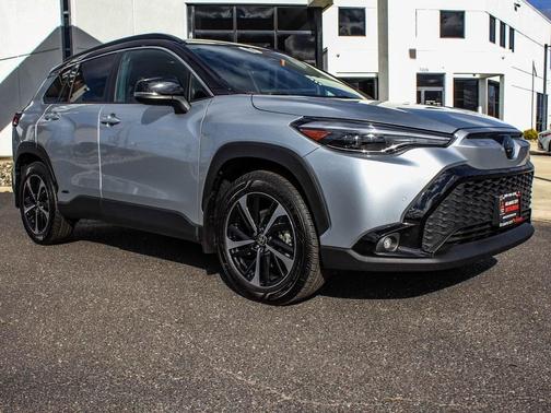 2024 Toyota Corolla Hybrid SE