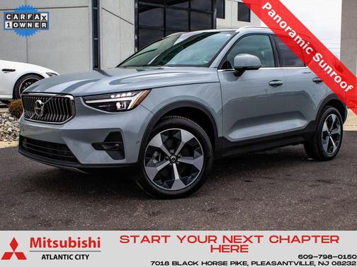 2024 Volvo XC40 B5 Plus Bright Theme