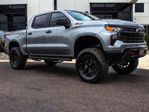 2024 Chevrolet Silverado 1500 Custom Trail Boss