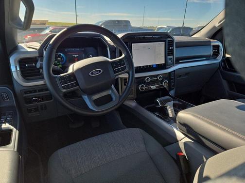 2023 Ford F-150 Lightning XLT