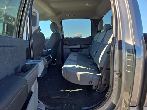 2023 Ford F-150 Lightning XLT