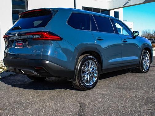 2024 Toyota Grand Highlander Platinum