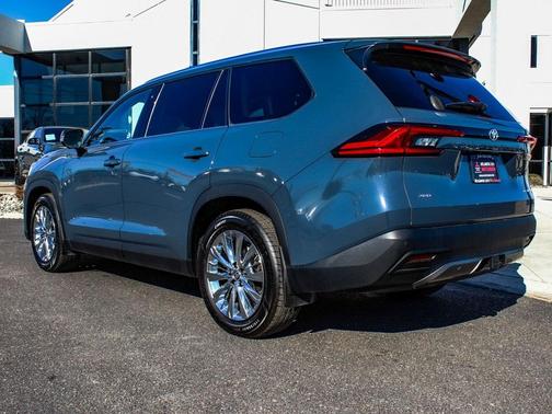 2024 Toyota Grand Highlander Platinum