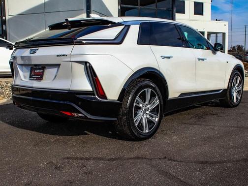 2024 Cadillac LYRIQ Tech